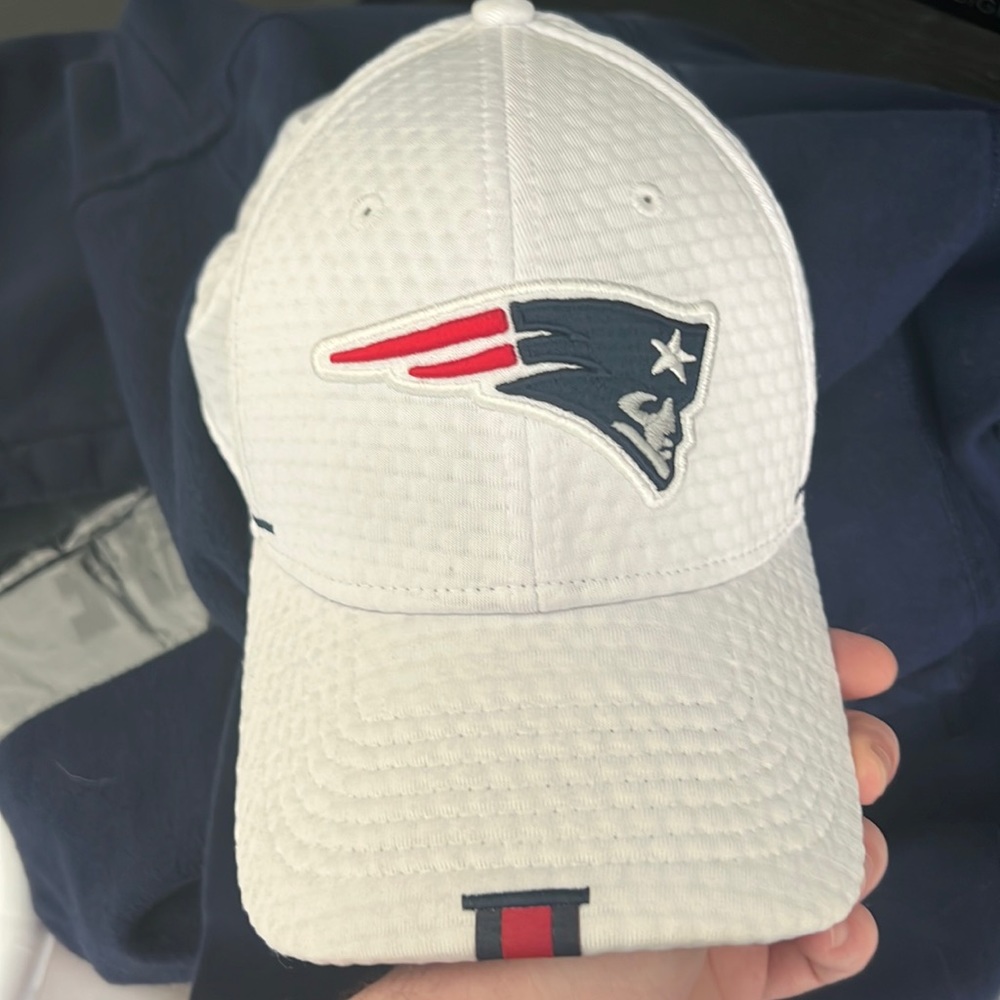 Exclusive real on Field patriots hat